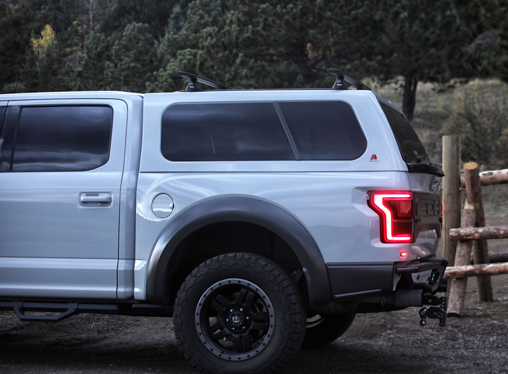 images_ePIM_original_Leer-100XL-Ford-2020-Silver-DS-Profile-Cropped_w1870_h1270_q80_t1742424650.avif